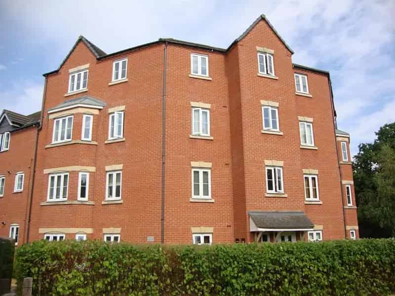 2 Bedroom Apartment Solihull Canal Views