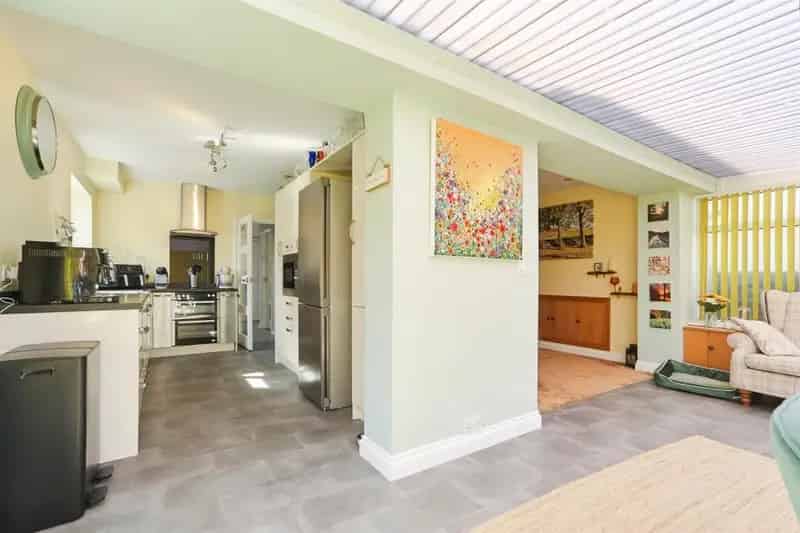 5-Bed Extended Dormer Bungalow for Sale