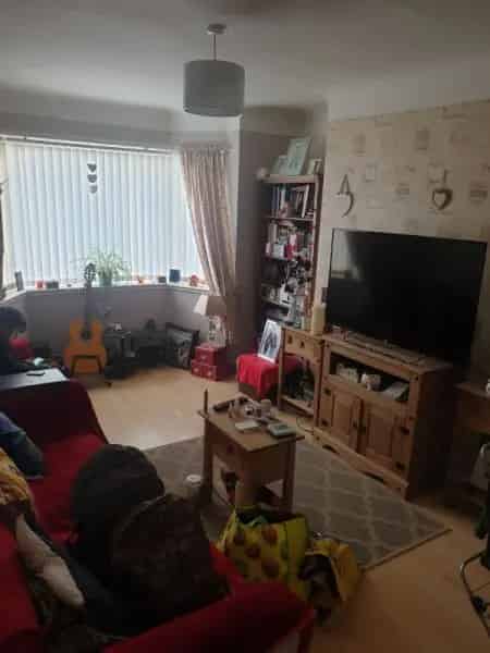 Beautiful Flat with Garden, GCH, Near Train Station