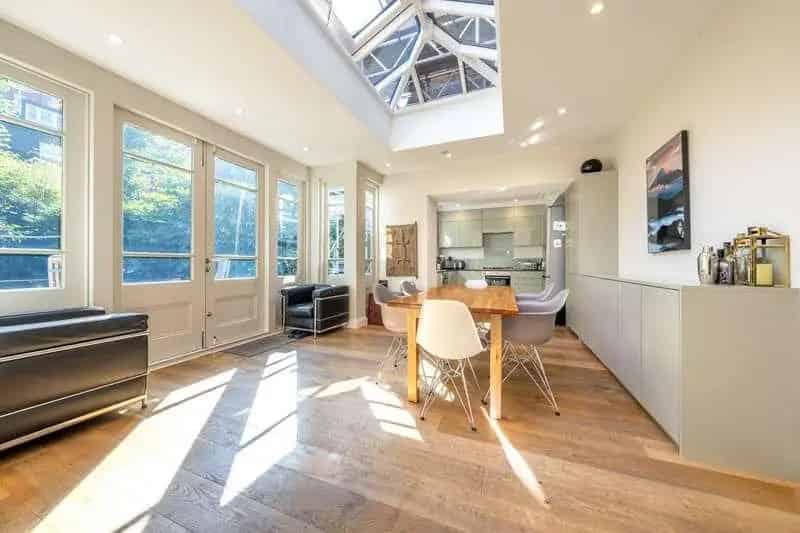3 Bed Flat for Sale in Little Venice