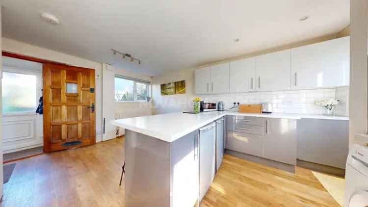 3 Bedroom End Terrace House for Rent Southway