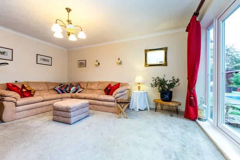 Five Bedroom Detached House Hertford Heath