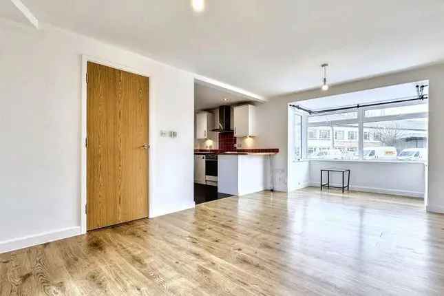 4 Bedroom End Terrace House for Rent in Bristol