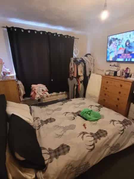 2 Bedroom Ground Floor Flat with Garden