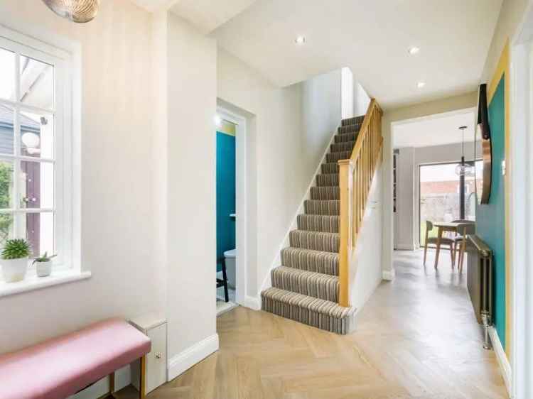 4 Bedroom Semi Detached House For Sale Near Schools