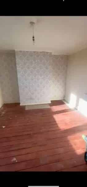 Undecorated House Near Uni Great Transport Links