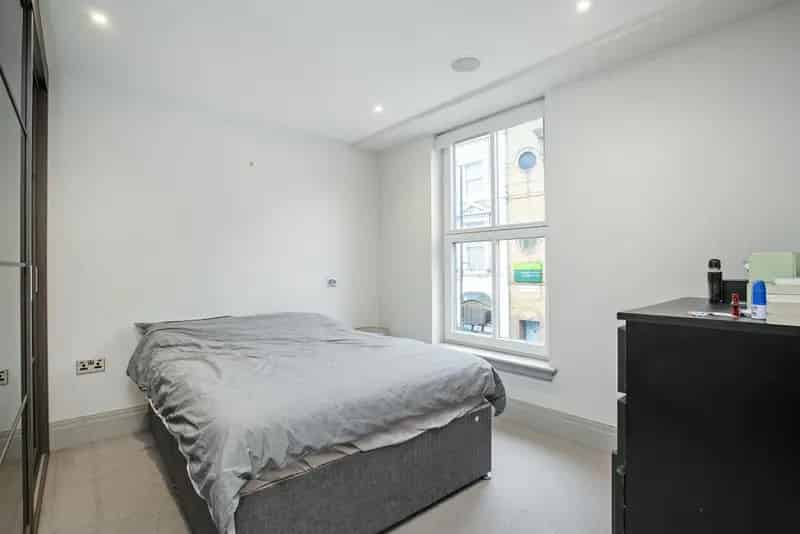 Spacious One Bedroom Apartment in Fulham