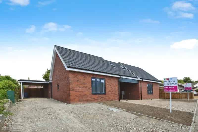 3 Bed 3 Bath Link Detached Bungalow Sudbury Suffolk
