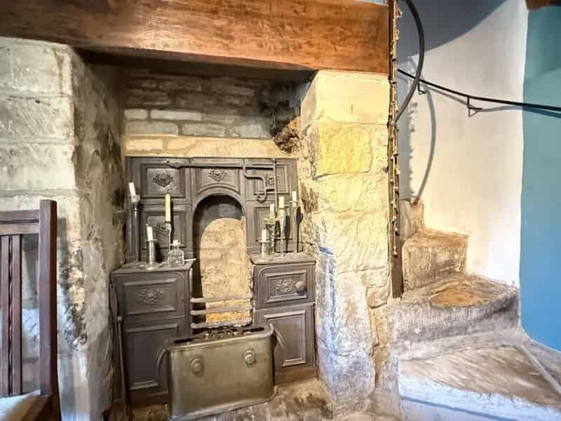 3 Bedroom Stone Cottage for Sale with Panoramic Valley Views