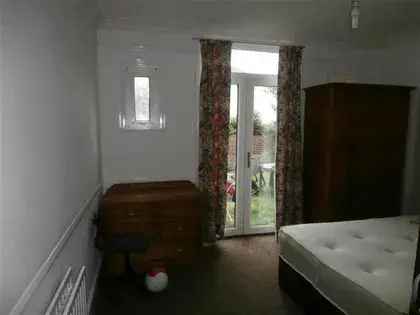 4 Bedroom Student House Southampton