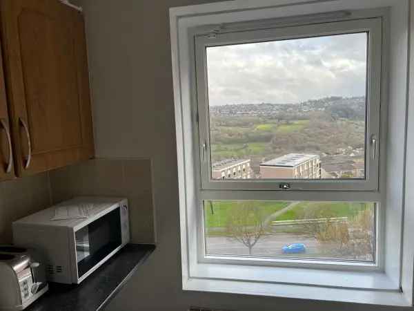 Flat For Rent in Sheffield, England