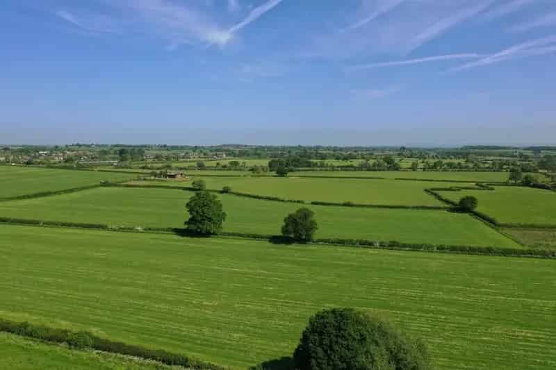 Rectory Farm 192.39 Acres Arable Farm near M5 Worcestershire