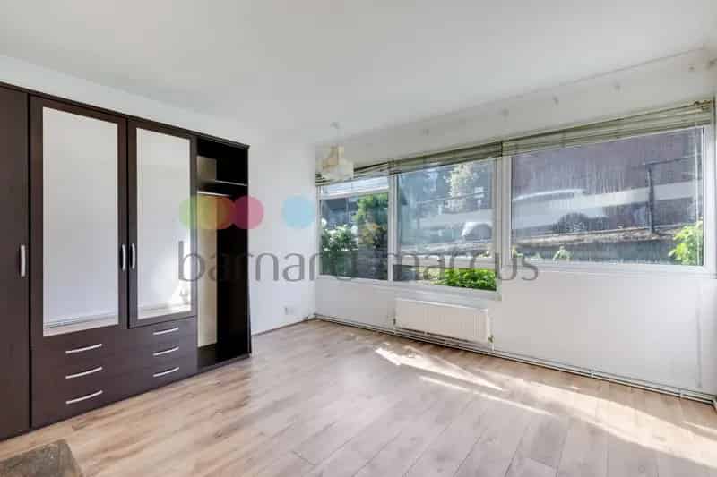Flat For Rent , London, England