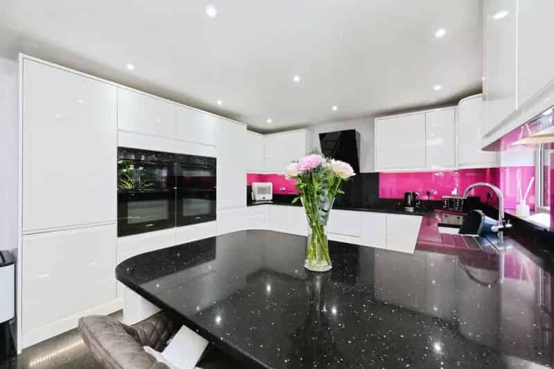 Chalet Bungalow in Colliers End