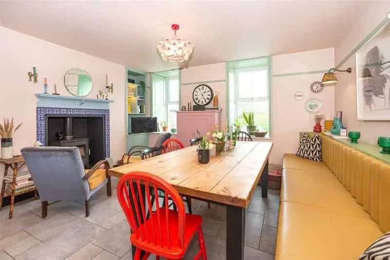 5 Bedroom Detached Farmhouse 7 Acres Outbuildings
