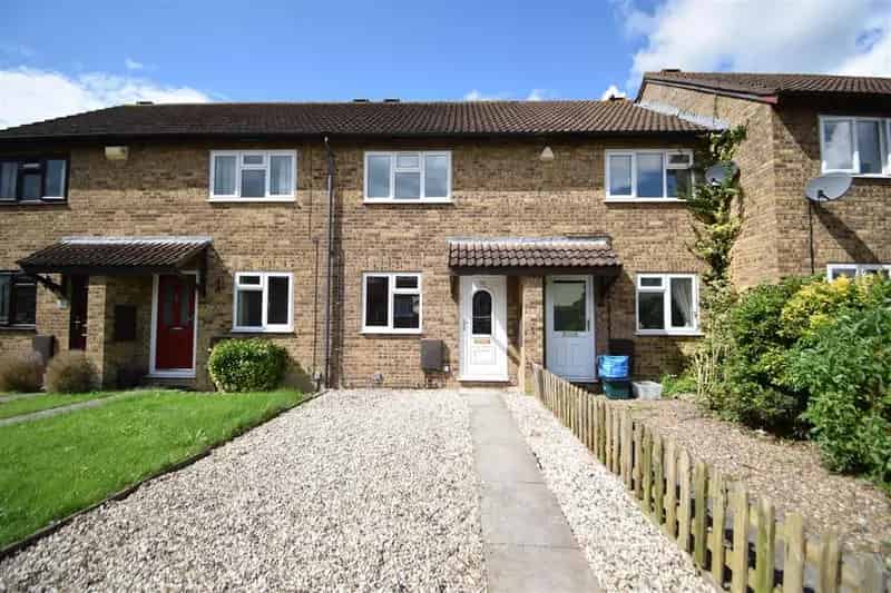 2 Bedroom House to Rent Longlevens Garage Parking