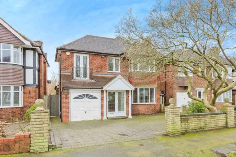 4 Bedroom Detached Family Home Near Royal Sutton Park