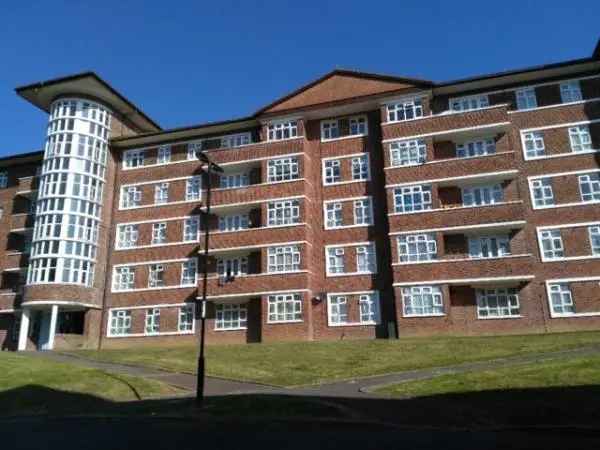 Flat For Rent in Nottingham, England