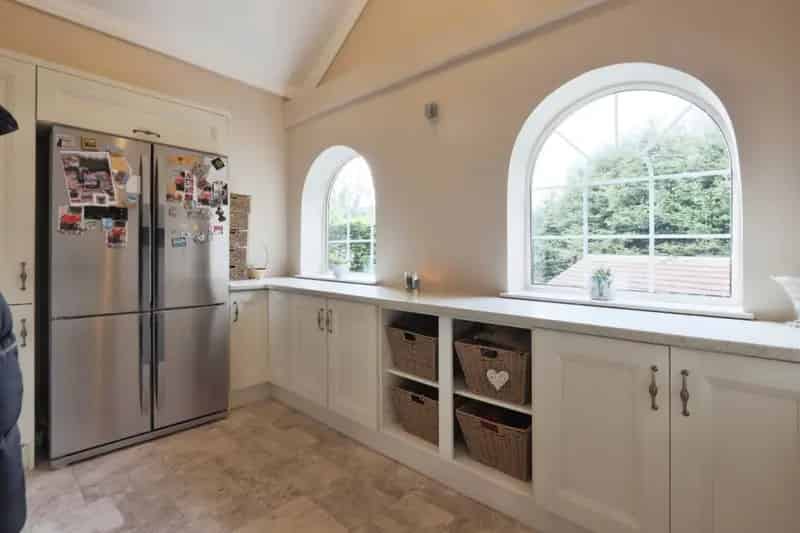 5 Bed Detached House with Entertainment Room and Gym
