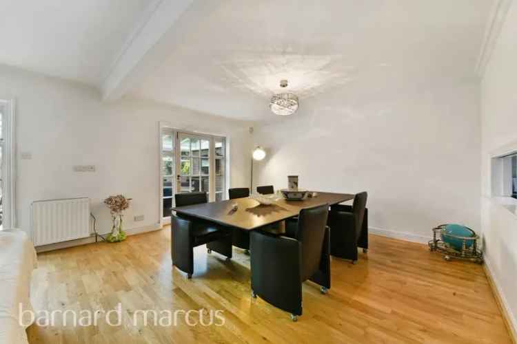 Family Home near River Thames Chiswick 3 Reception Rooms 5 Bedrooms