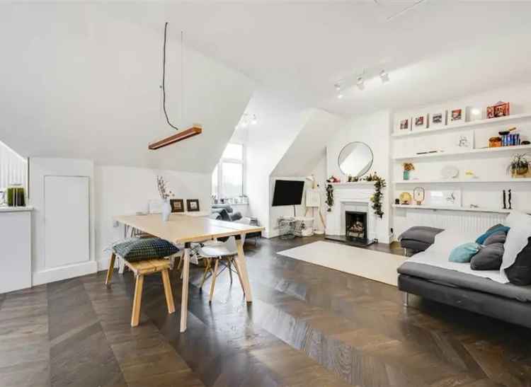 2-Bed Top Floor Period Conversion Willesden Green 800 sq ft