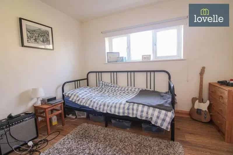 2 Bed Detached Coastal Cottage For Sale