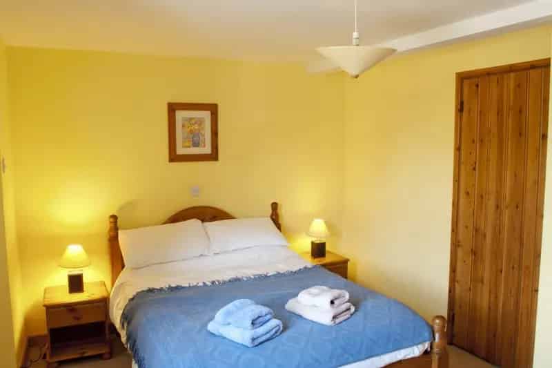 3-Bed Cottage Nidderdale Stunning Views Modern Kitchen Parking Pets Considered