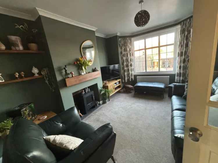 House For Sale in Farleigh Lane, Maidstone, England