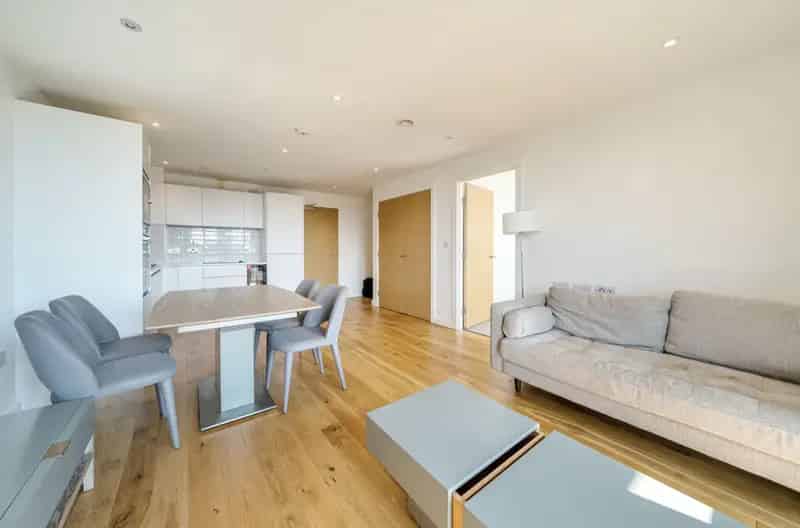 1 Bedroom Furnished Apartment Fifth Floor