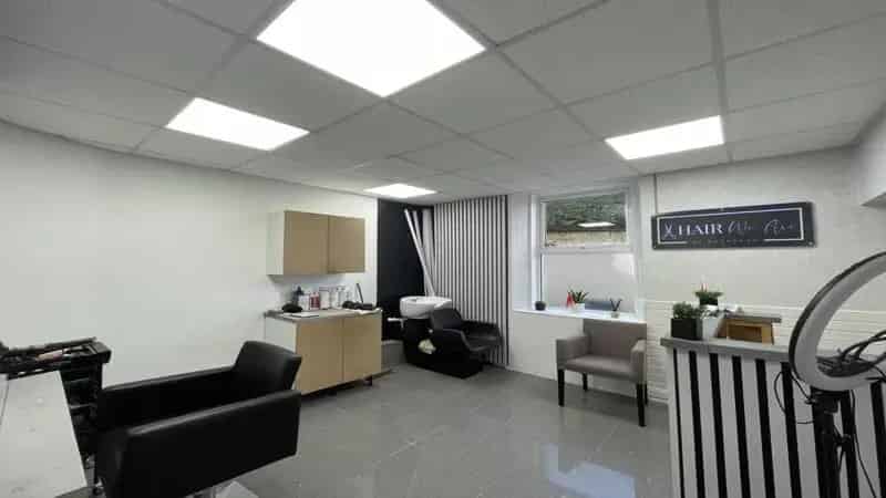 Ground Floor Hair Salon For Sale - 7 Stations