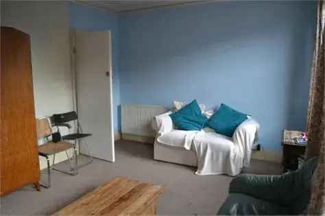 5 Bedroom Student Flat Manchester 2025