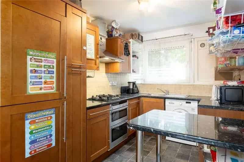 2 Bed Flat for Sale near Gunnersbury Station