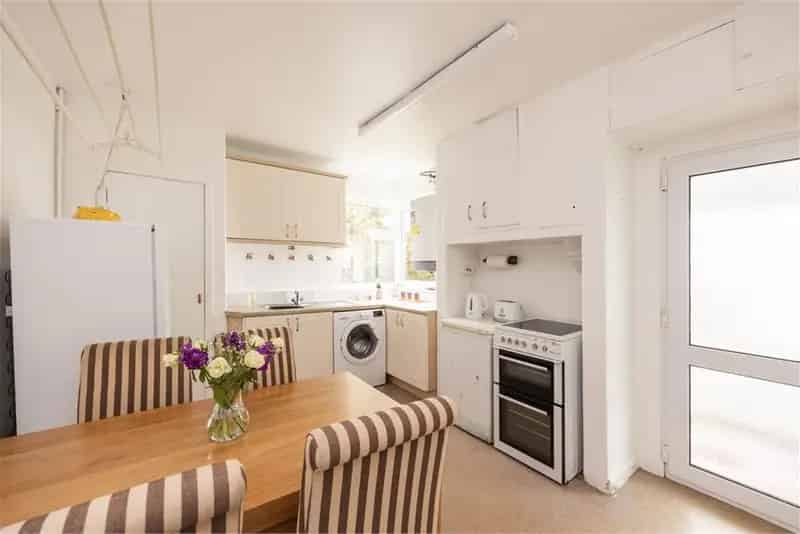 3 Bed Detached Bungalow with 3 Reception Rooms - Modernisation Needed