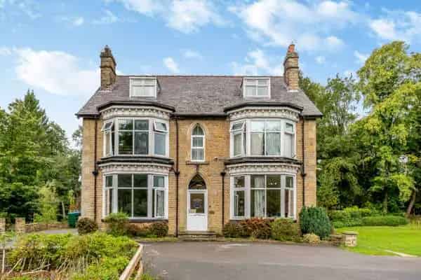 Glenbrook Bamford Property for Sale Peak District