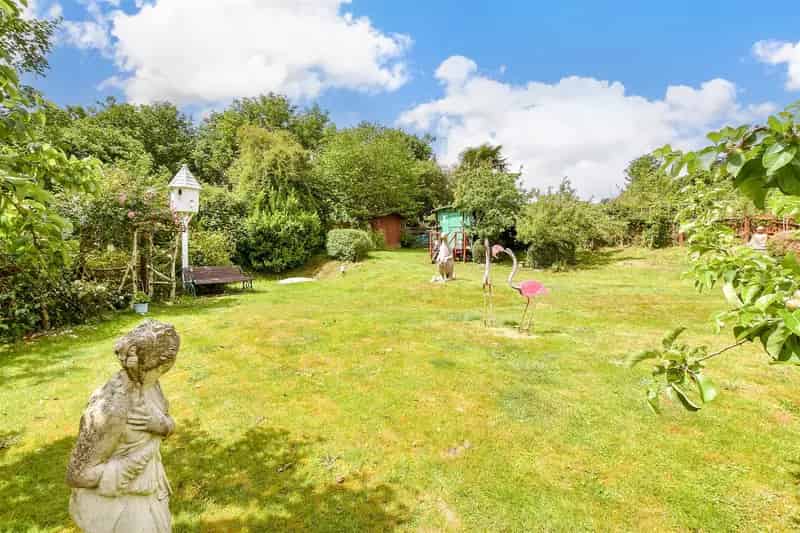 4 Bedroom Detached House for Sale Peaceful Rural Setting