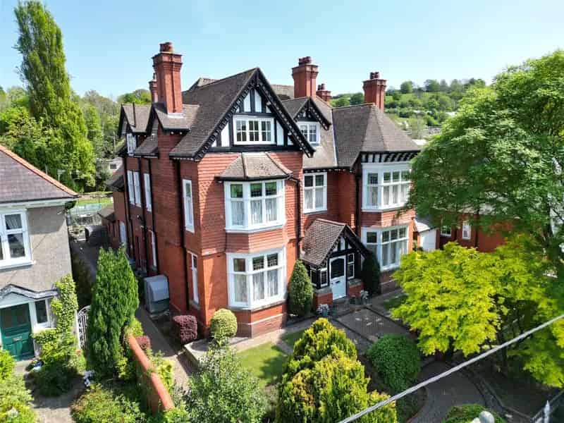 6 Bedroom Edwardian House for Sale in Brecon
