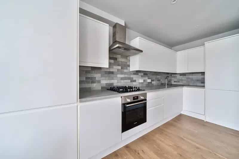 4 Bedroom Apartment Surrey Quays - Modern, Furnished, Excellent Transport