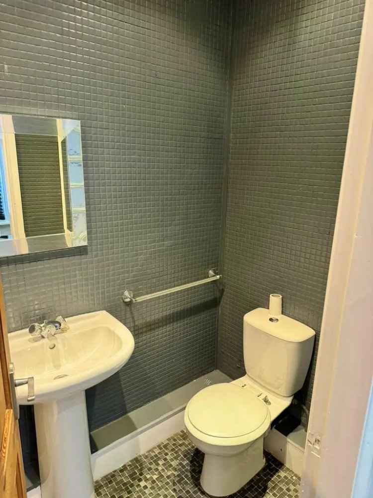 2 Bedroom Flat to Rent