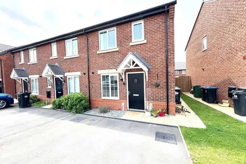 Three Bedroom End Mews House Winsford