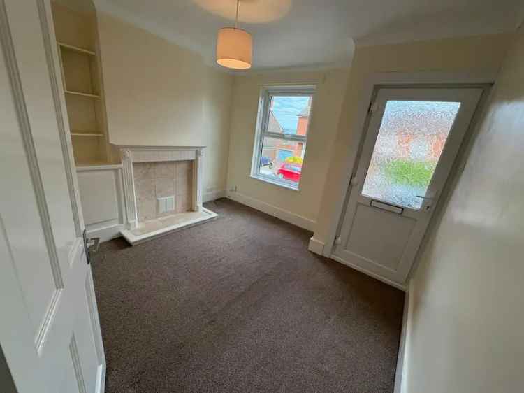 2 Bedroom Terraced House for Sale near Tonbridge Station