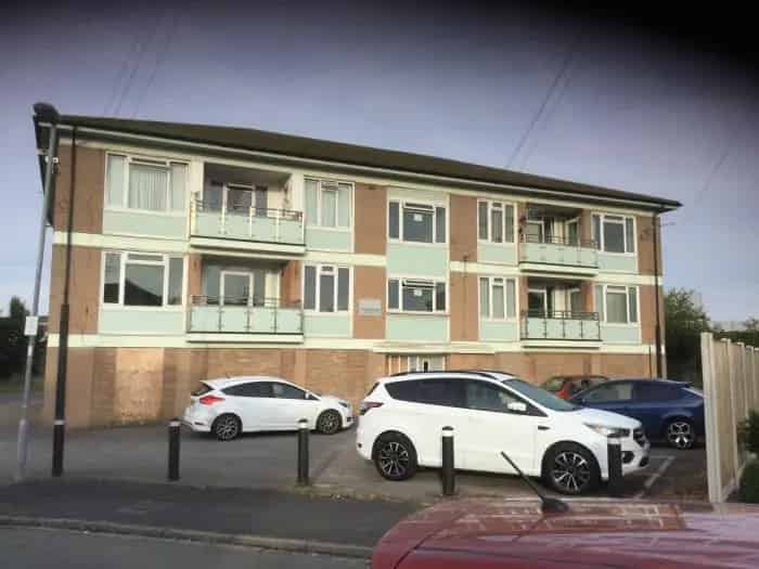 2 bed flat in Ditton