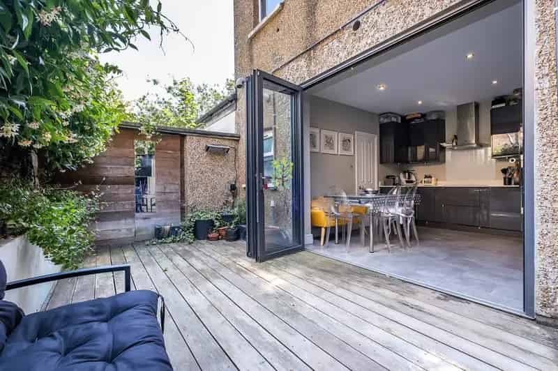 5 Bedroom End Terrace House for Sale Near Chiswick and Acton