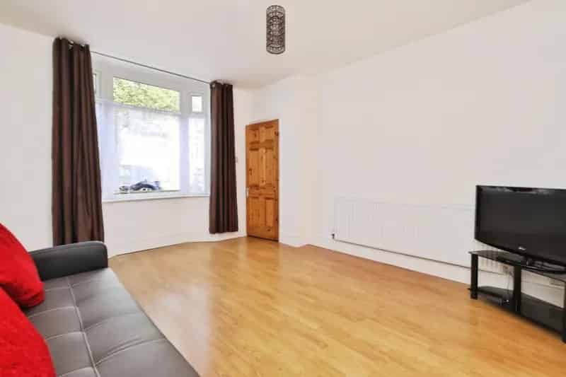 2 Bedroom House For Sale Woodseats Sheffield