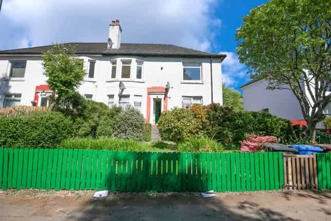 Upper Cottage Flat for Sale in Knightswood Glasgow