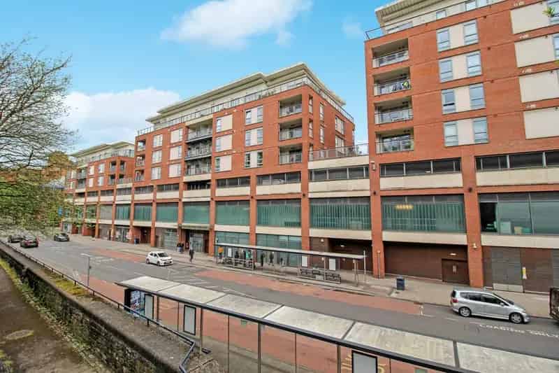 2 Bedroom Flat to Rent