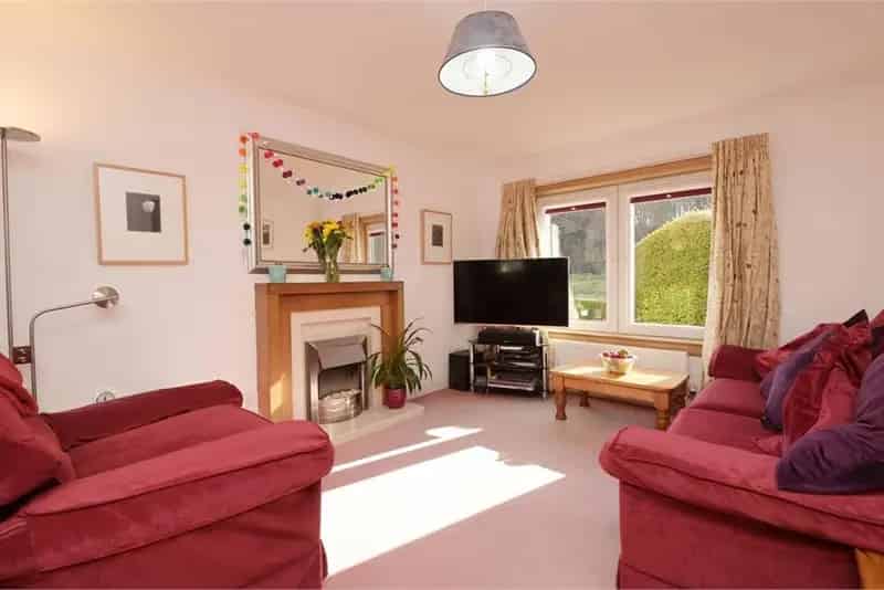 3 Bed Semi Detached House Drumbrae Edinburgh