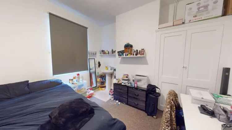 5 Bedroom Student House Near Brighton University