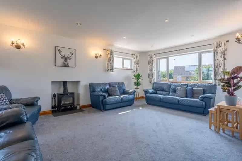 5 Bedroom Detached House Oulton Broad