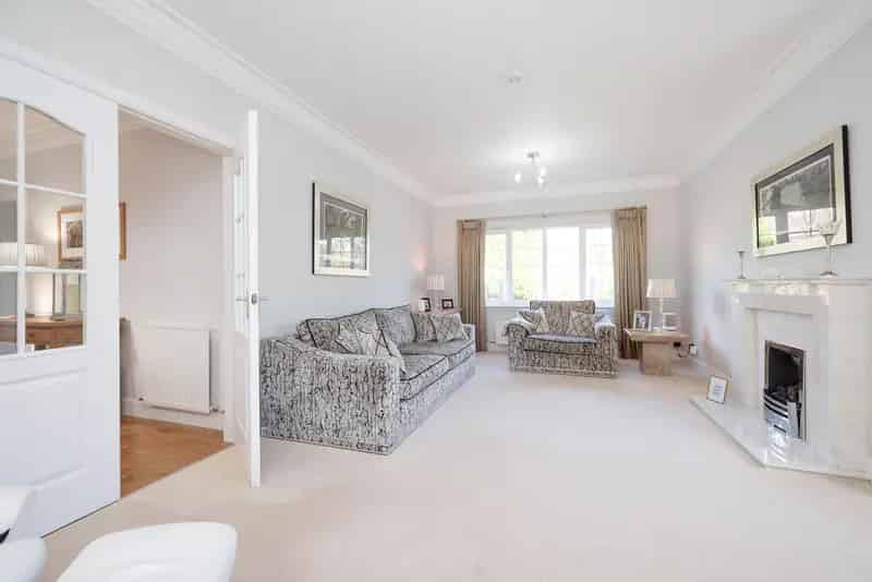 5 Bedroom Detached House For Sale in The Campus