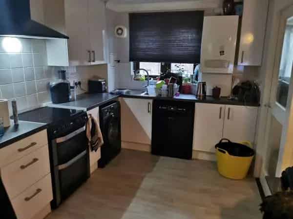 2 Double Bed Flat near Hackney Downs Park
